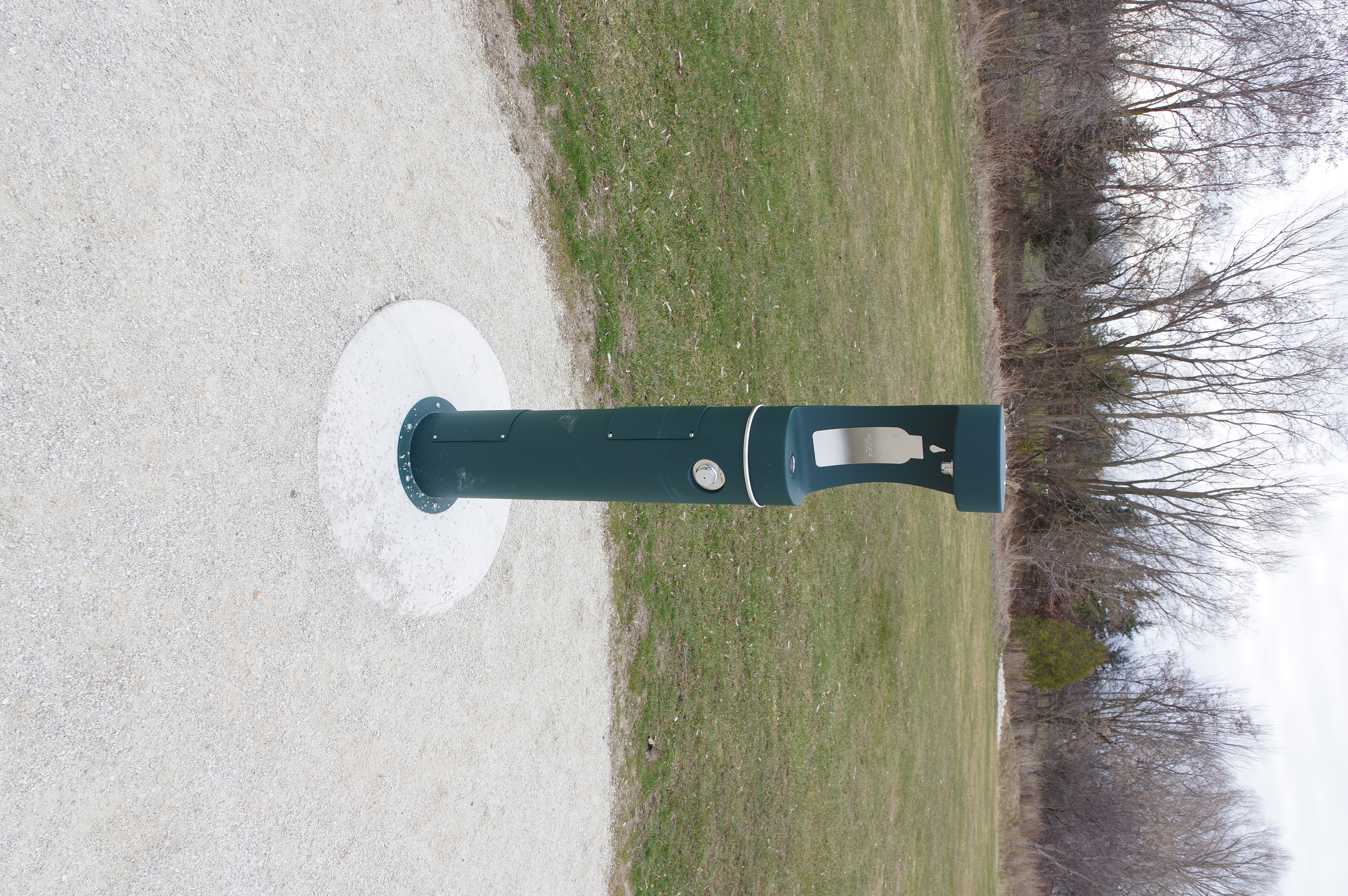 Located in Harbour View Park, this outside water refill station is easily accessible through 