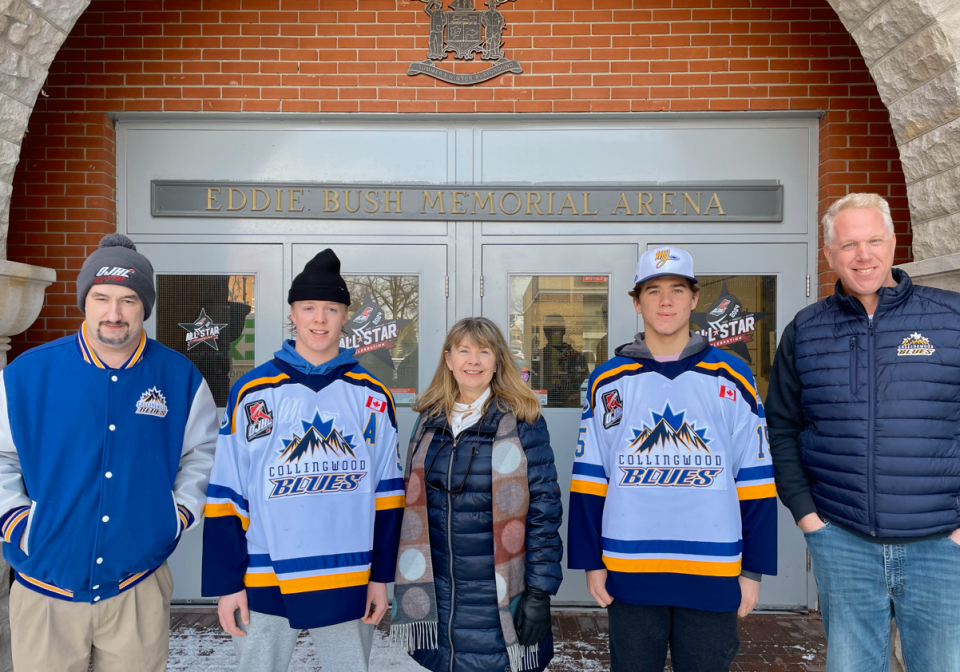 group photo Pictured left to right: Mitch Brock, Collingwood Blues Communications/Game Day Operations, Marcus Lougheed, Player, Mayor Yvonne Hamlin, Damen Boose, Player, Dave Steele, Collingwood Blues Owner