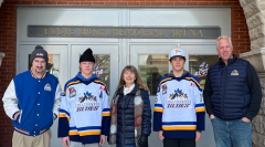 Blues representatives and Mayor Hamlin